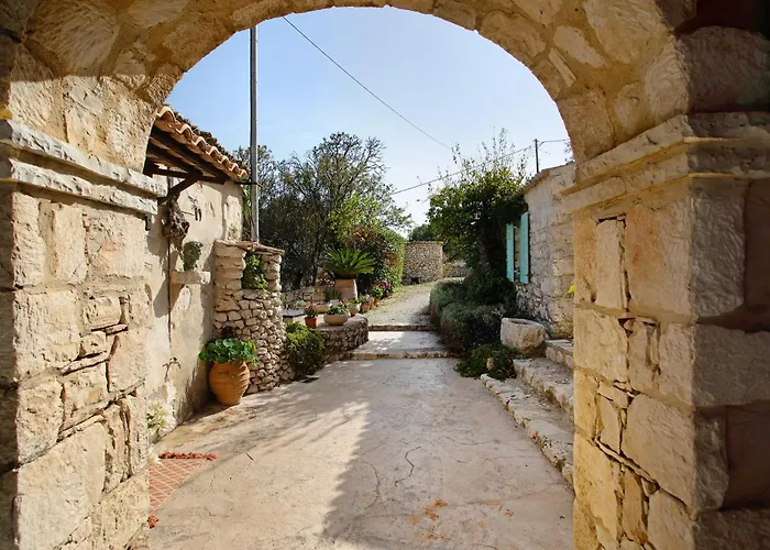 Apartament Sira Stonehouse Ll Volímai