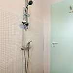 Sira Stonehouse Ll Apartament *