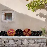 Apartmán Sira Stonehouse Ll