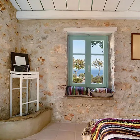 Sira Stonehouse Ll *