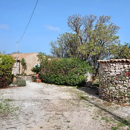 Apartment Sira Stonehouse Ll *